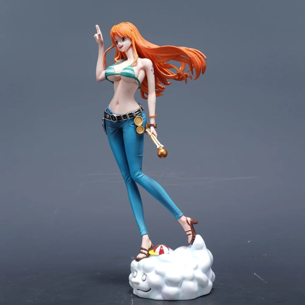 Nami One Piece Premium Figure