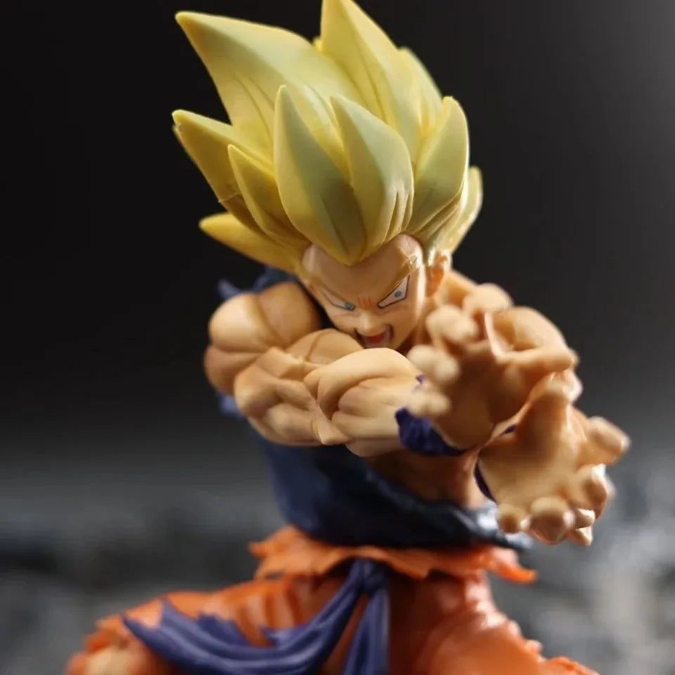 Son Goku Battle Damage Dragon Ball Figure