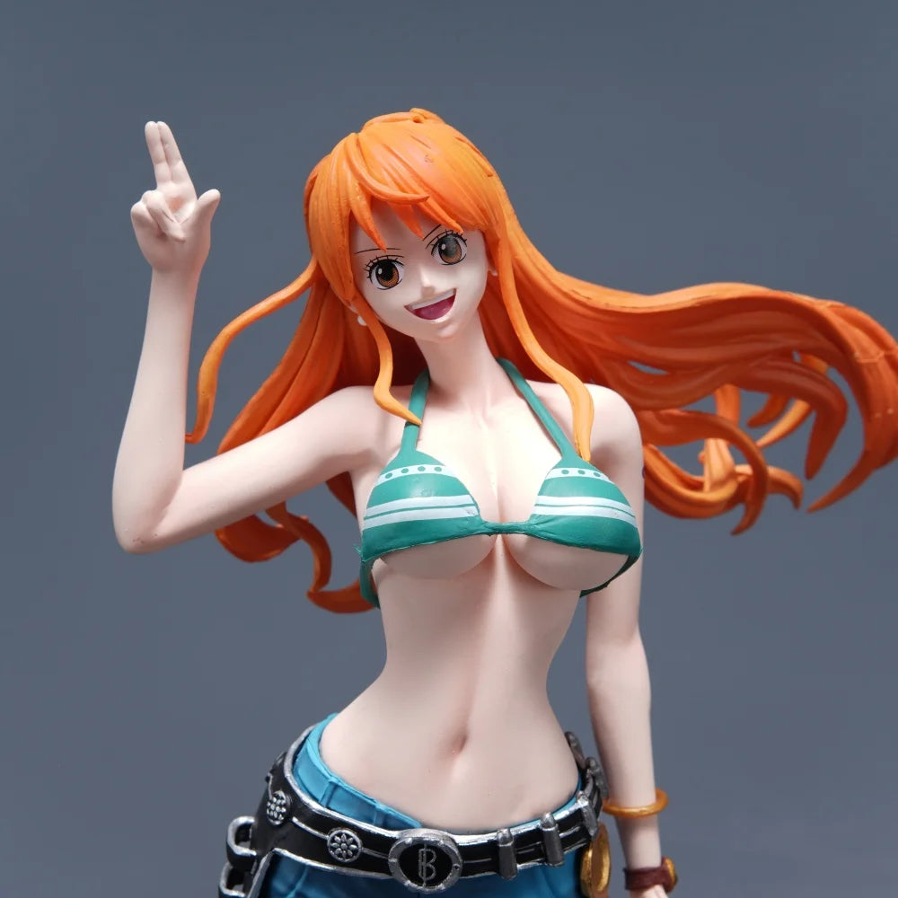 Nami One Piece Premium Figure