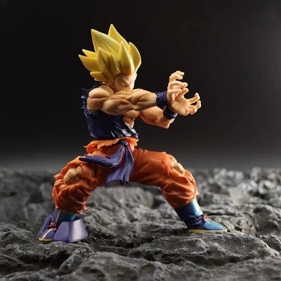 Son Goku Battle Damage Dragon Ball Figure